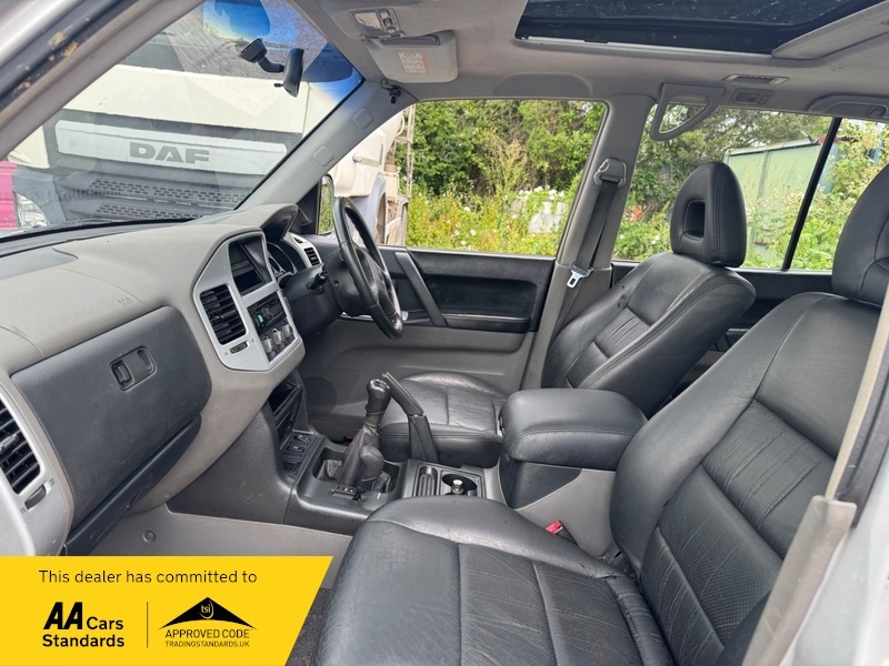 Mitsubishi Shogun Blue #9