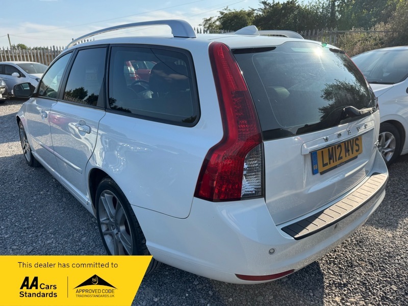 Volvo V50 Drive Se Lux Edition White #4
