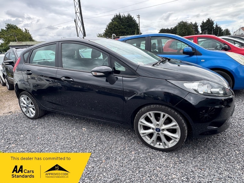 Ford Fiesta Style Hatchback 133 Gkm, 81 Bh Silver #3