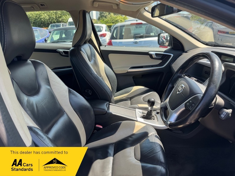 Volvo XC60 D5 R-design Se Awd Black #6