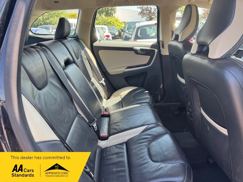 Volvo XC60 2.4 D5 Se Geartronic Awd Euro 5 Black #7