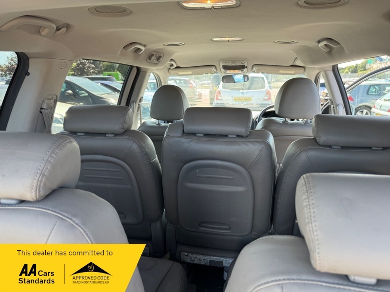 Kia Sedona Gs 5-Door Silver #7