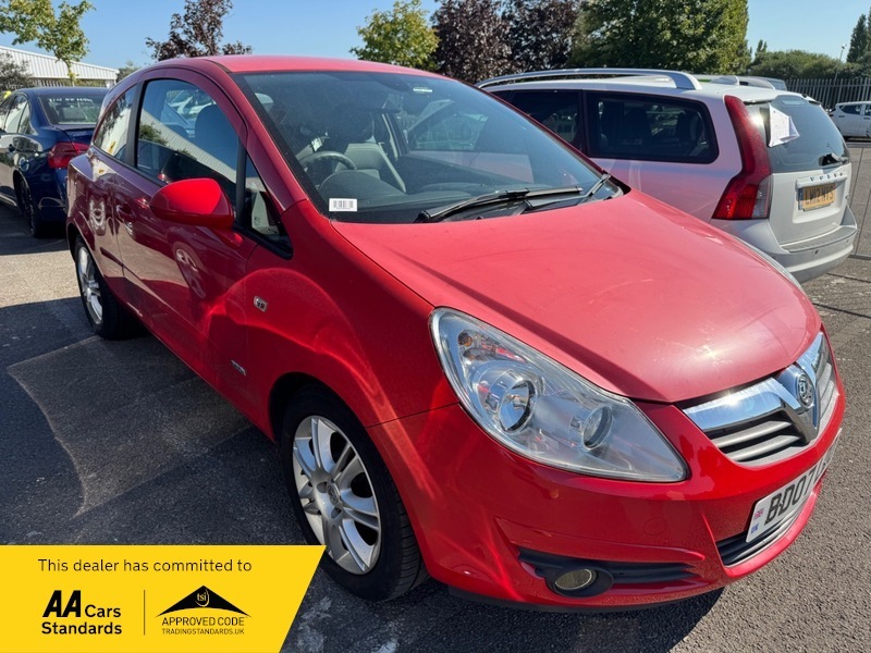 Vauxhall Corsa Design 16V Red
