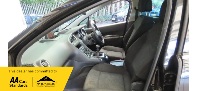 Peugeot 5008 Hdi Exclusive Black #3