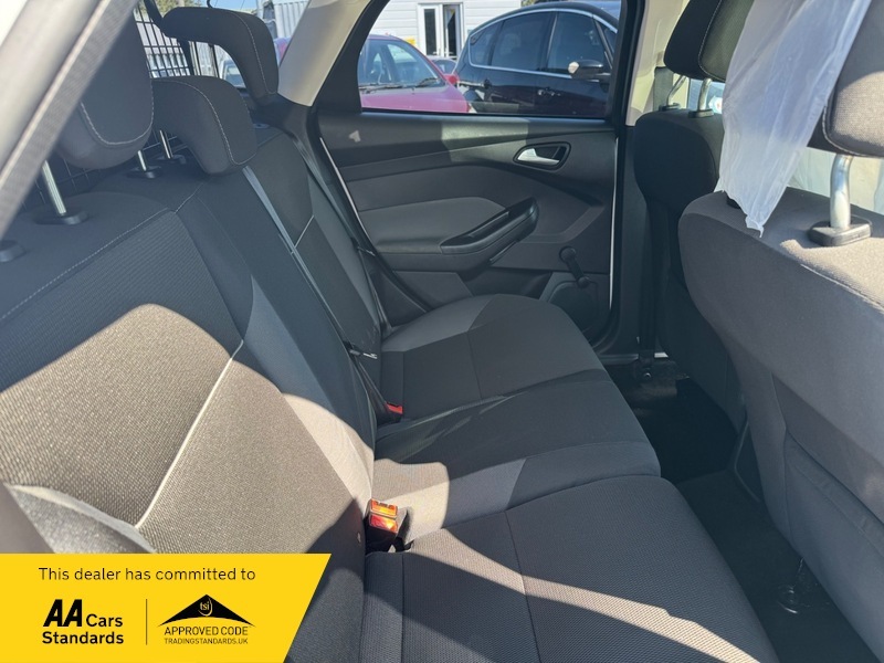 Ford Focus Edge Tdci HX64BZT White #6