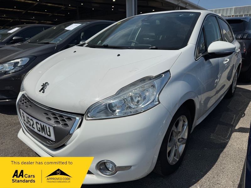 Peugeot e-208 E-hdi Allure White