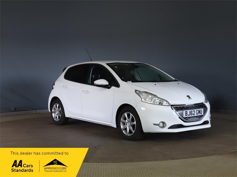 Peugeot e-208 E-hdi Allure White