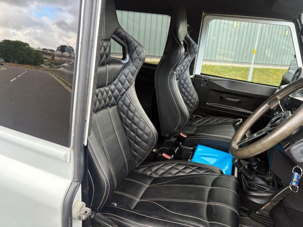 Land Rover Defender 110 110 2.4 Tdci High Capacity Pick Up Green #50
