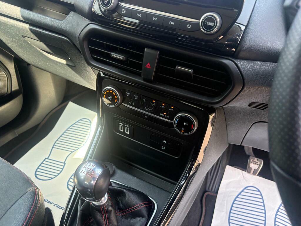 Ford Ecosport Active White #8