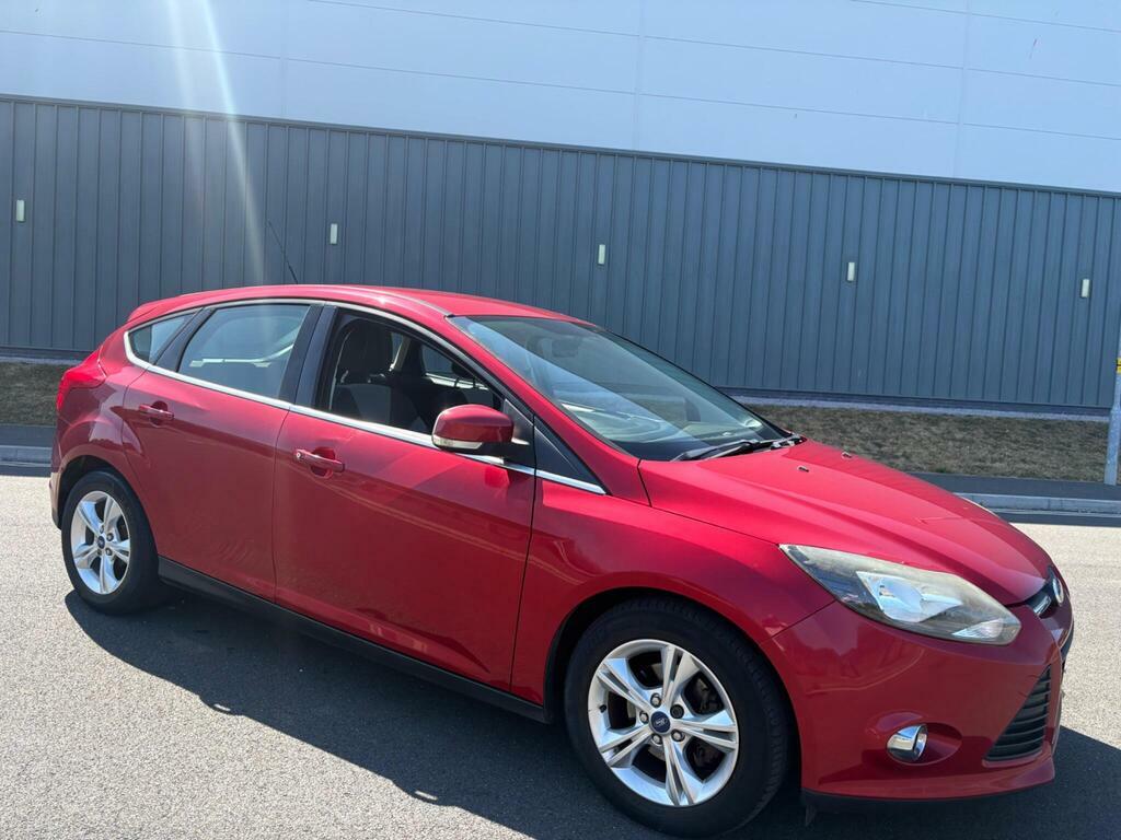 Ford Focus 1.0T Ecoboost Zetec White #30