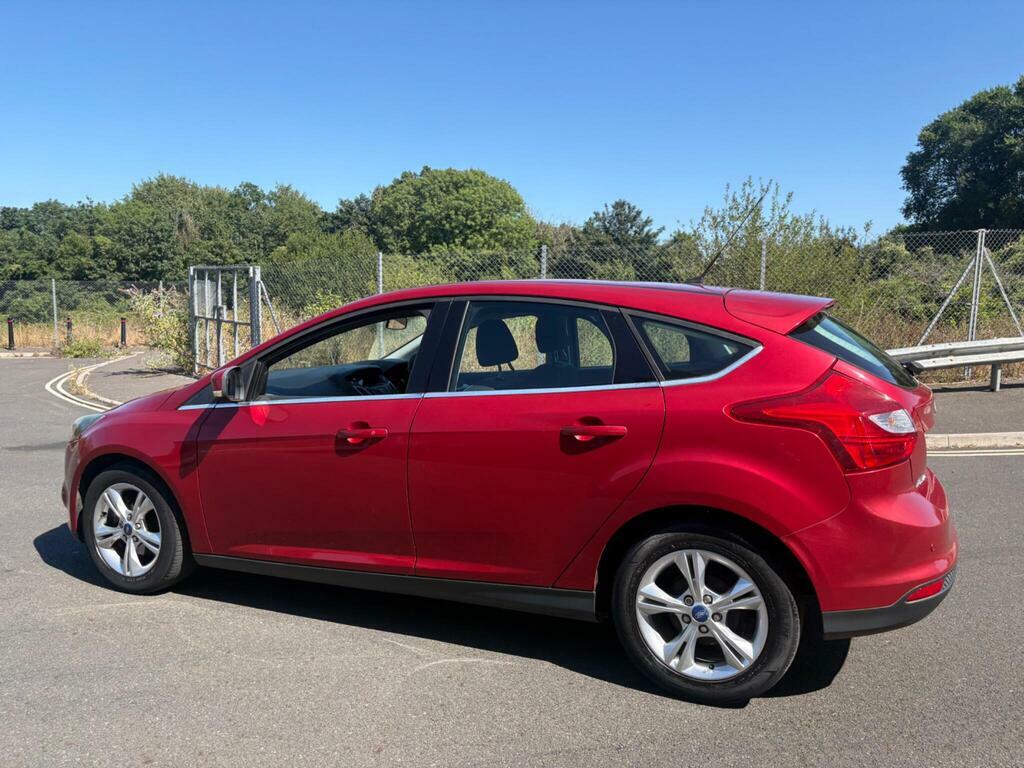 Ford Focus 1.0T Ecoboost Zetec White #19