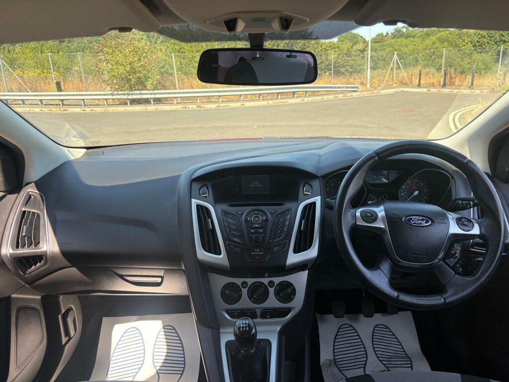 Ford Focus 1.0T Ecoboost Zetec White #8
