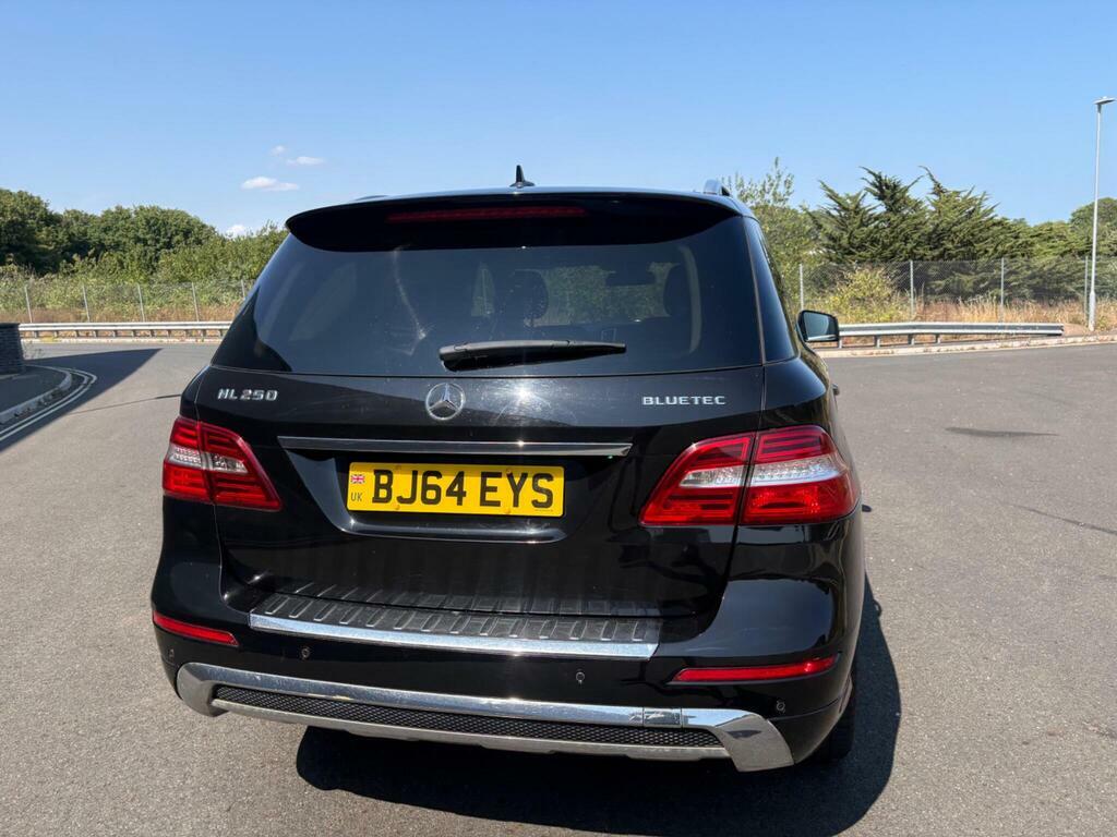 Mercedes-Benz M Class 3.0 Ml350 Bluetec Amg Sport Black #38
