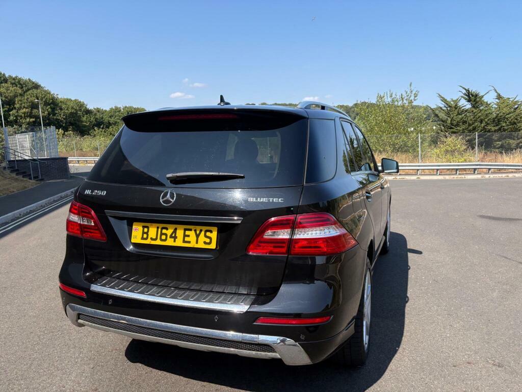 Mercedes-Benz M Class 3.0 Ml350 Bluetec Amg Sport Black #39
