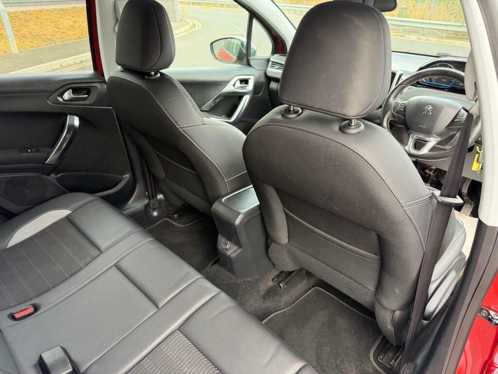 Peugeot 2008 Puretech Ss Gt Line With Panoramic Roof White #12
