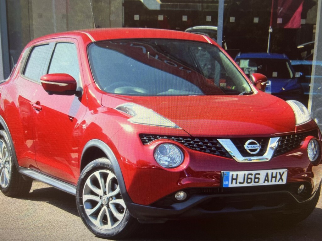 Nissan Juke 1.2 Dig-t Tekna Red