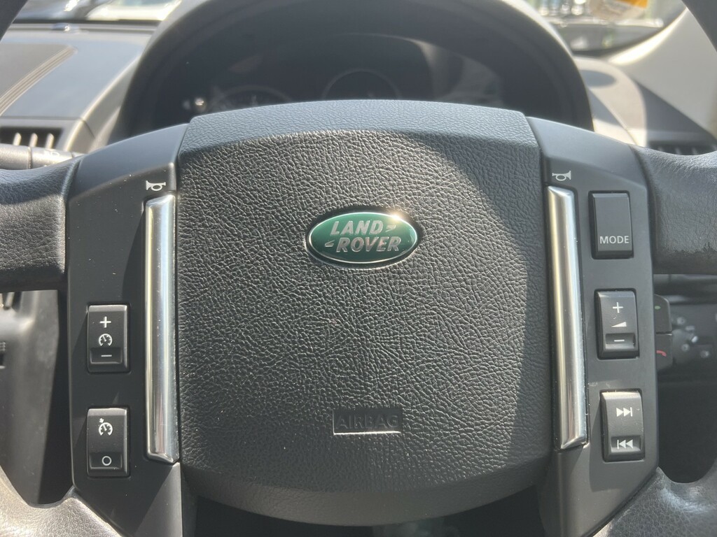 Land Rover Freelander 2 2 2011 60 Gold #24