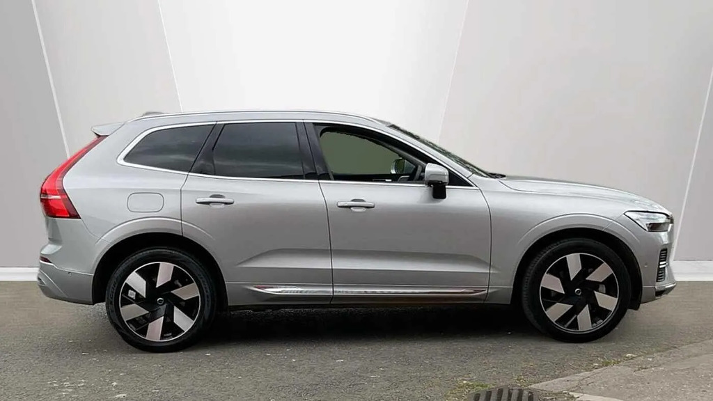 Volvo XC60 2.0H T8 18.8Kwh Ultra Bright Awd Euro 6 Ss RE25NDO #3