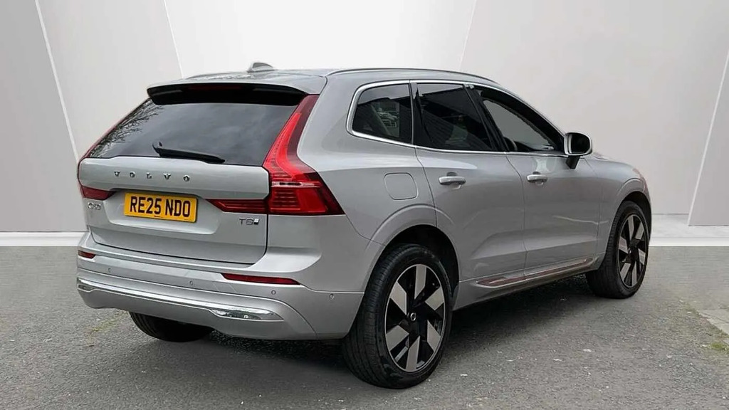 Volvo XC60 2.0H T8 18.8Kwh Ultra Bright Awd Euro 6 Ss RE25NDO #2