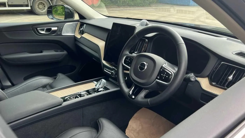 Volvo XC60 2.0 B5 Mhev Ultra Bright Awd Euro 6 Ss RJ25BNN #6