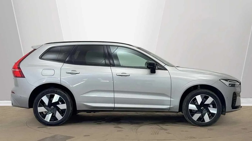 Volvo XC60 2.0H T8 18.8Kwh Ultra Dark Awd Euro 6 Ss RE25WCM #2