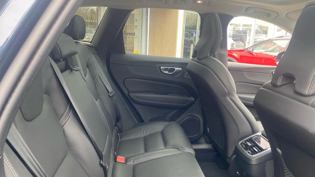 Volvo XC60 2.0 B5 Mhev Ultra Dark Awd Euro 6 Ss OW74LLM #6