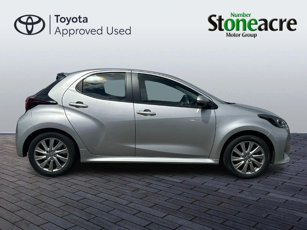 Toyota Yaris 1.5 Hybrid Icon WF73NBY #2