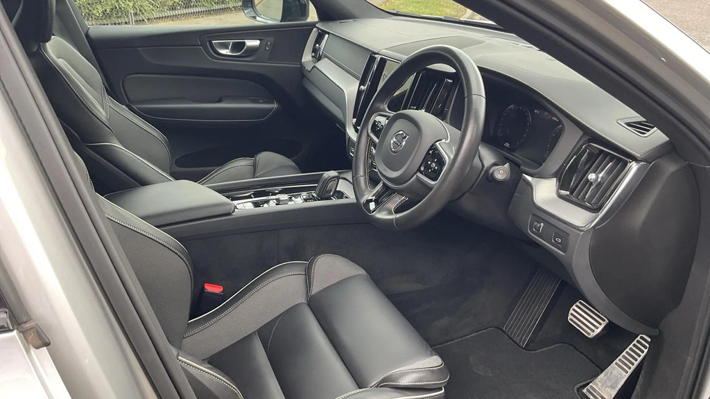 Volvo XC60 R-design Pro, B6 Awd Mild Hybrid YN21UPZ #4
