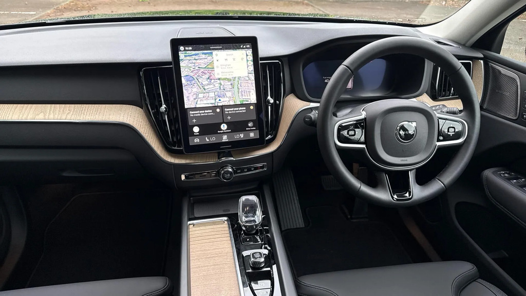 Volvo XC60 2.0 B5 Mhev Plus Awd Euro 6 Ss NV26MGU #5