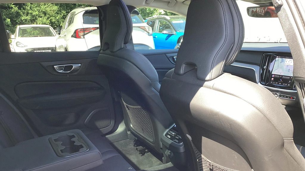 Volvo V60 2.0 B4 Mhev Ultra Dct Euro 6 Ss RA25LCG #6