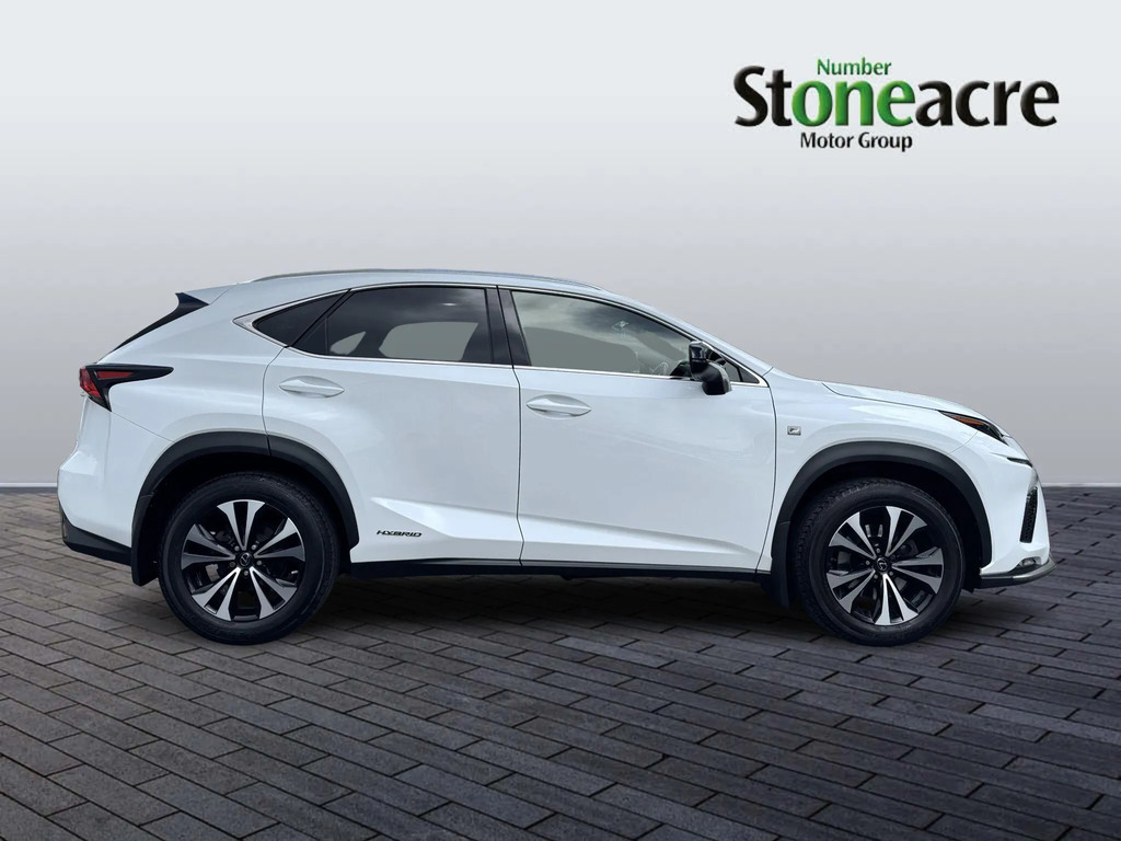Lexus NX 300H 2.5 F-sport NV21MKU #2