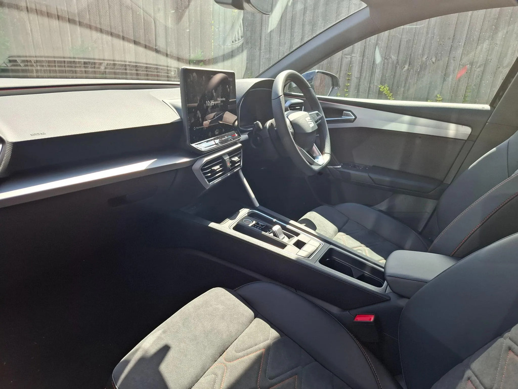 Seat Leon 1.5 Etsi Mhev Fr Black Edition Dsg Euro 6 Ss #2