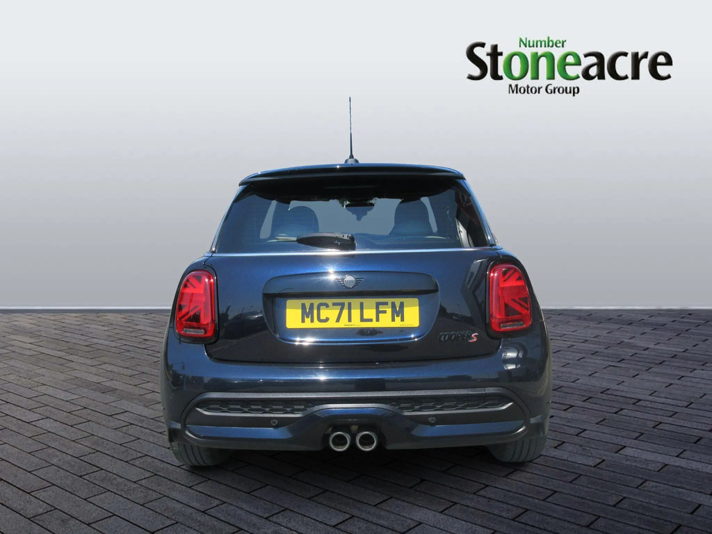 Mini Hatch 2.0 Cooper S Exclusive Steptronic Euro 6 Ss MC71LFM #6