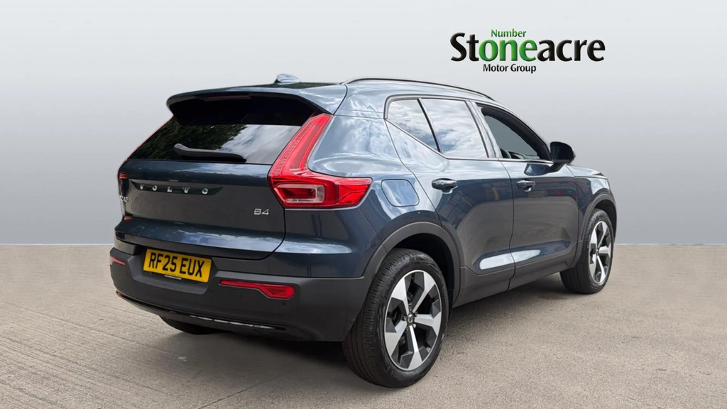 Volvo XC40 2.0 B4p Plus Dark RF25EUX #2