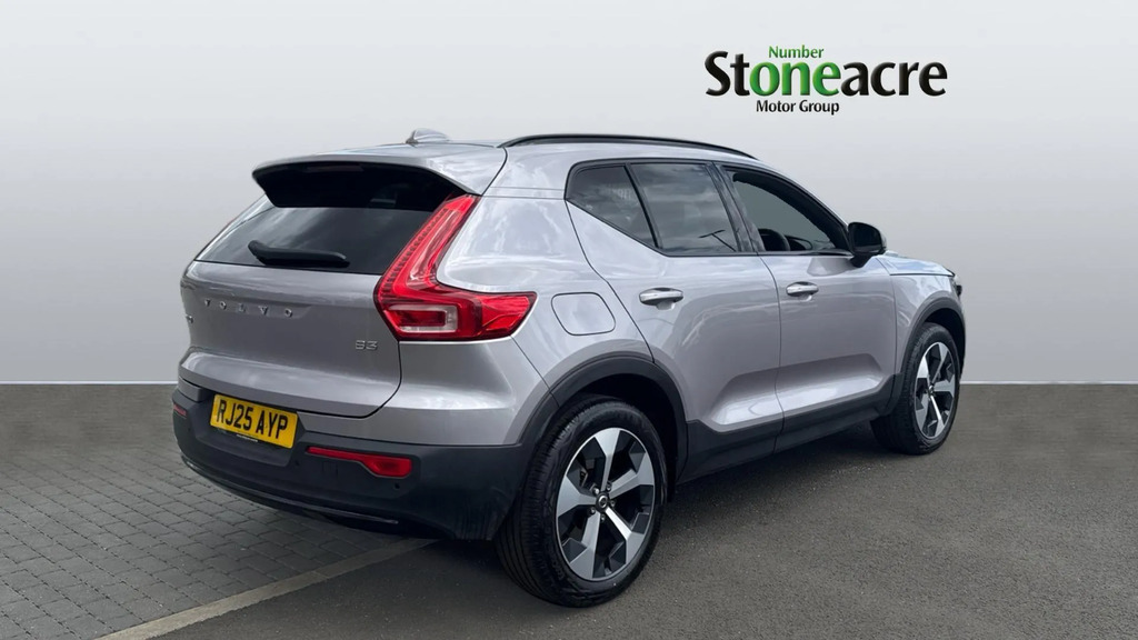Volvo XC40 2.0 B3p Plus Dark RJ25AYP #2