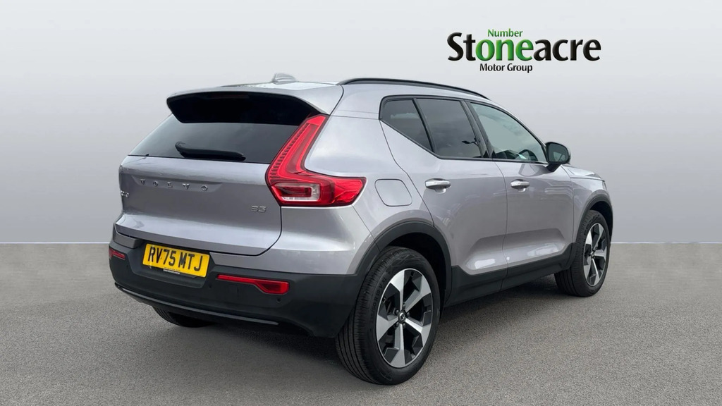 Volvo XC40 2.0 B3p Plus Dark RV75MTJ #2