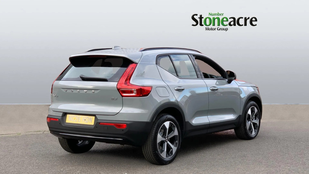 Volvo XC40 2.0 B3p Plus Dark NG26HDN #2
