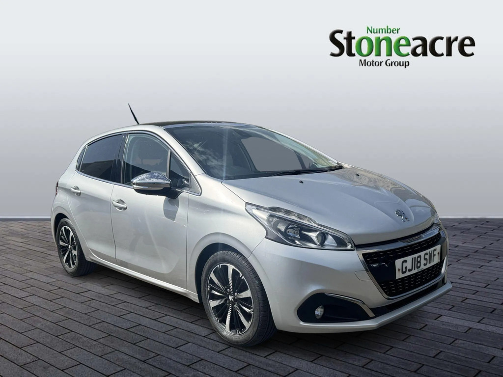 Peugeot 208 1.2 Puretech Allure Premium Hatchback M