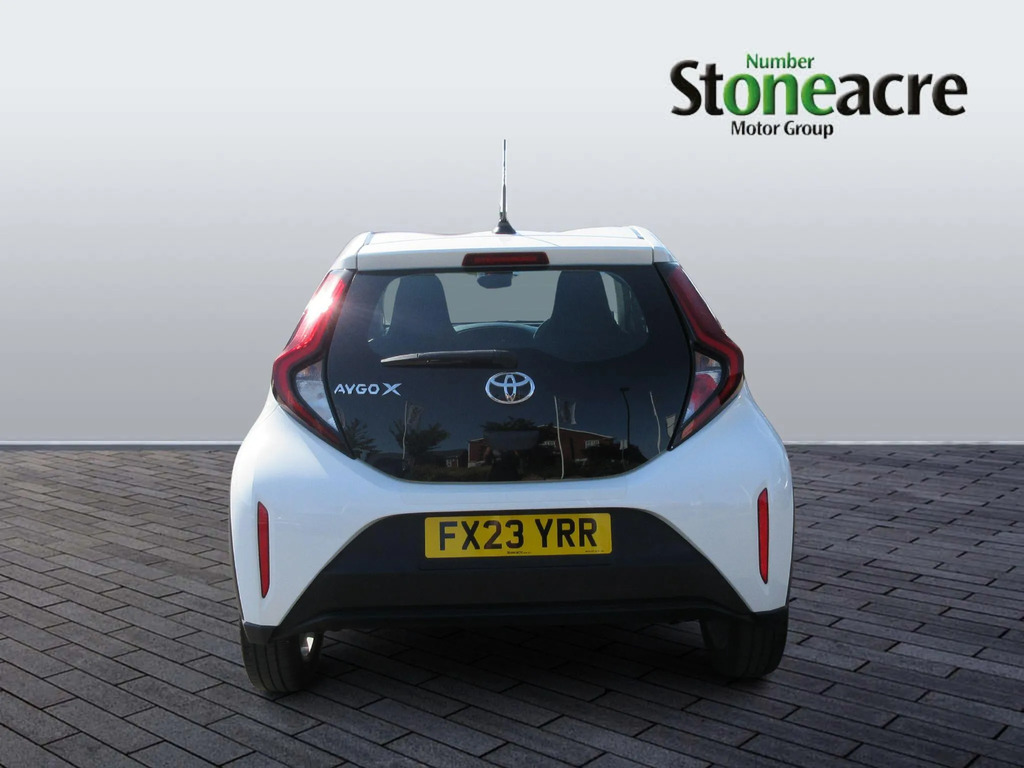Toyota Aygo X 1.0 Vvt-i Pure #6