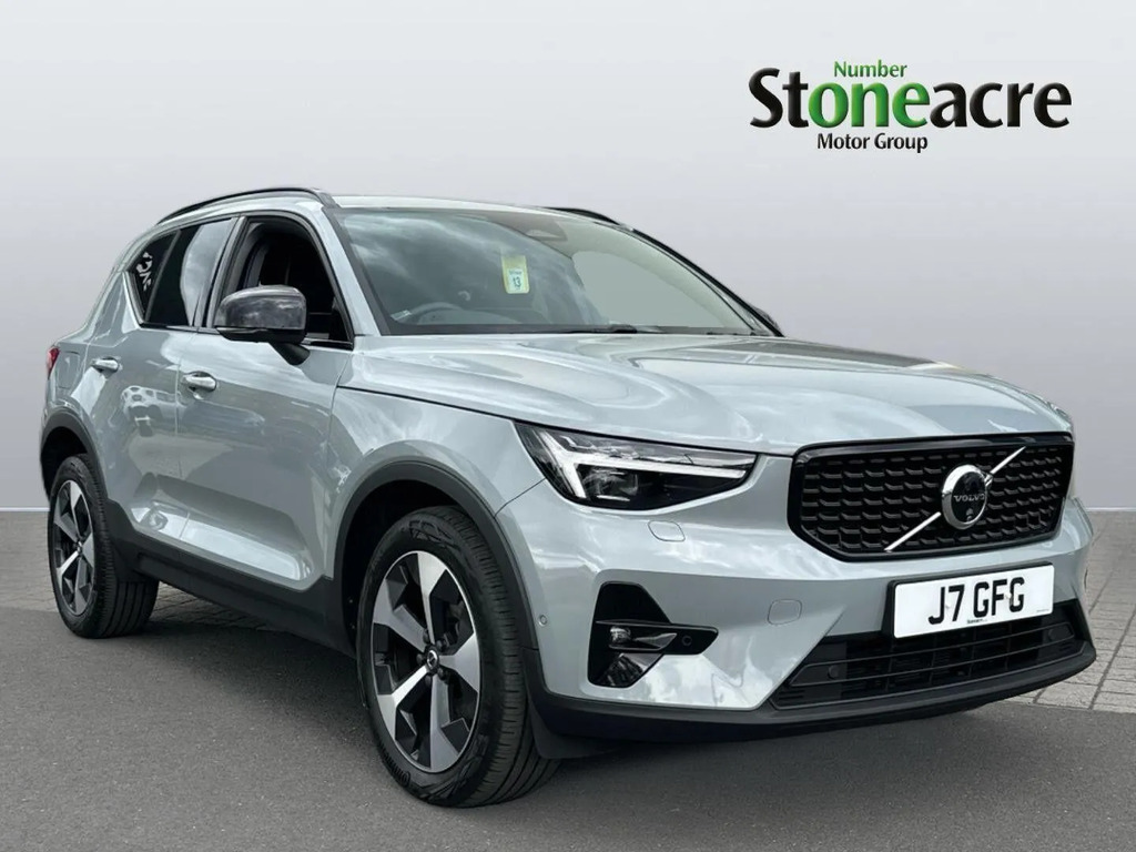 Volvo XC40 Ultimate Dark B3 163 Hp