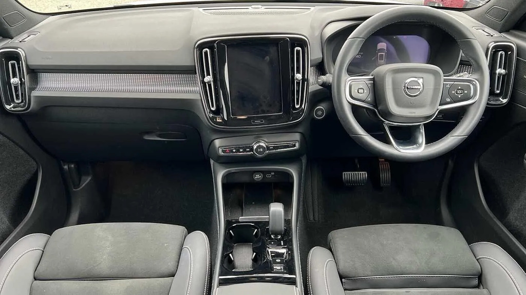 Volvo XC40 2.0 B4p Ultimate Dark CJ72LLG #5
