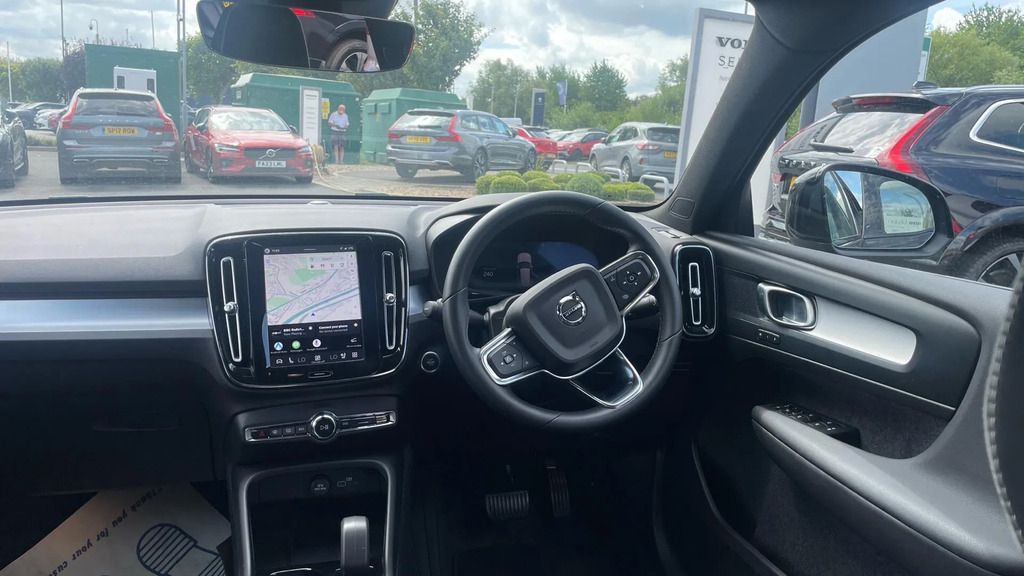 Volvo XC40 2.0 B4 Mhev Plus Black Edition Dct Euro 6 S #4