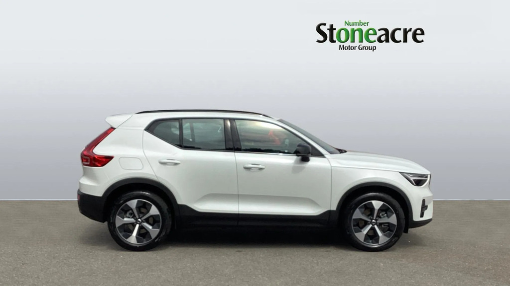 Volvo XC40 2.0 B3p Plus Dark #3