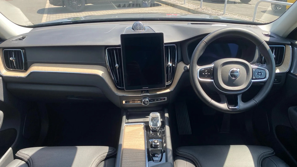 Volvo XC60 2.0 T8 18.8Kwh Ultra Dark Awd Euro 6 Ss  #5