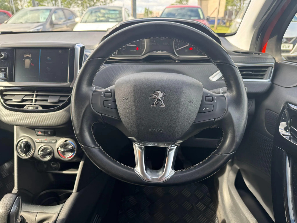 Peugeot 208 1.2 Puretech 110 Allure Eat6 Red #17