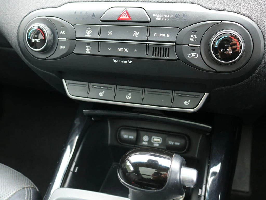 Kia Sorento 2.2 Crdi Kx-4 Suv Awd Euro 6 197 White #25