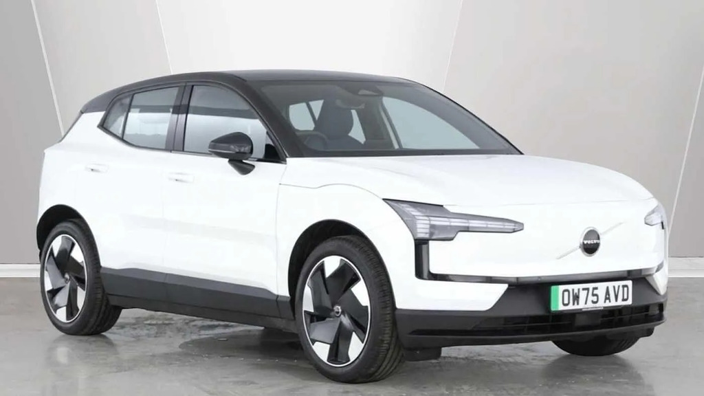 Volvo EX30 Twin Performance 69Kwh Plus Awd