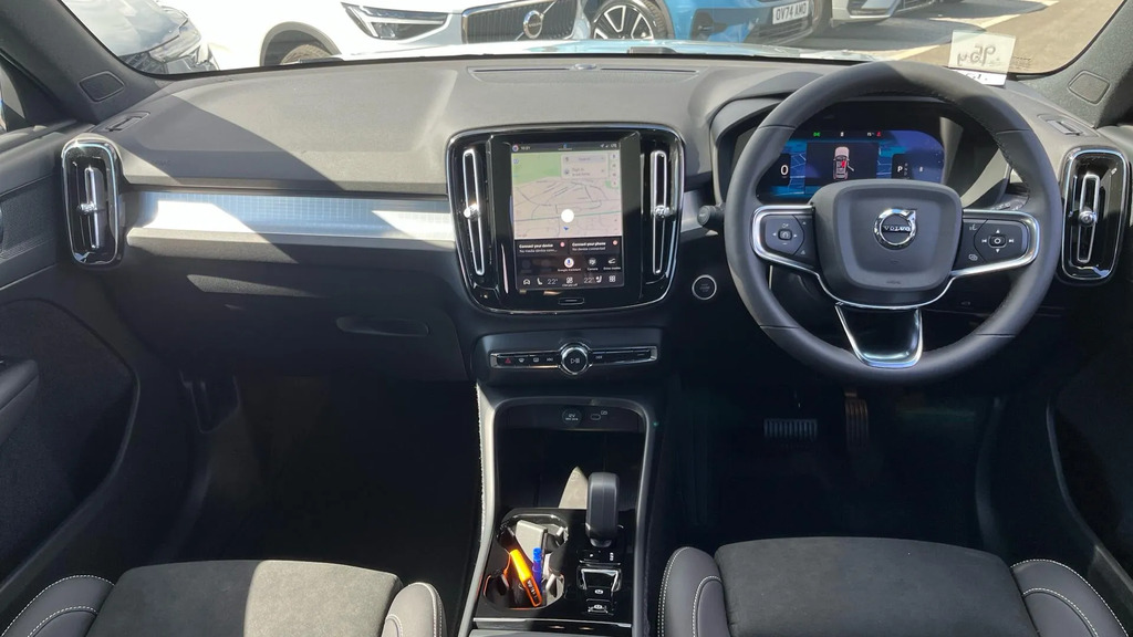 Volvo XC40 2.0 B3p Plus Dark #5