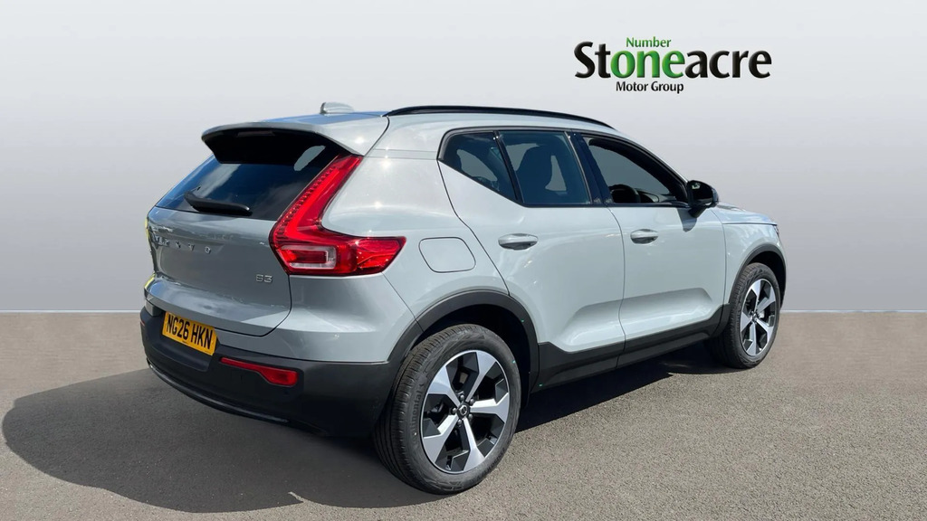 Volvo XC40 2.0 B3p Plus Dark #2