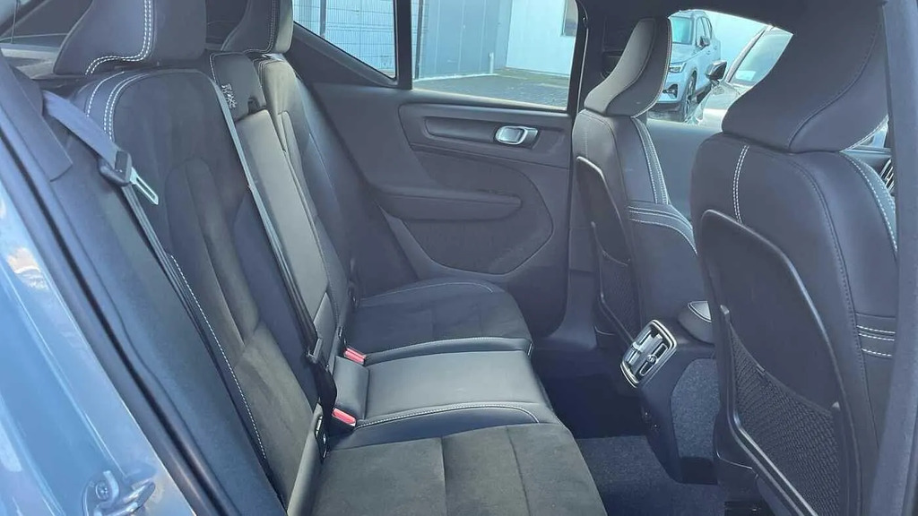 Volvo XC40 2.0 B3p Plus Dark  #6